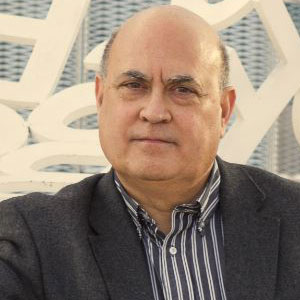 Dr. Miguel Ángel Esteban-Navarro