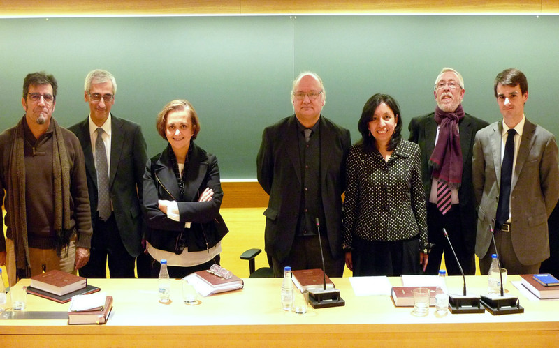 Formando parte de un tribunal de tesis doctoral en la Universidad de Navarra Formando parte de un tribunal de tesis doctoral en la Universidad de Navarra